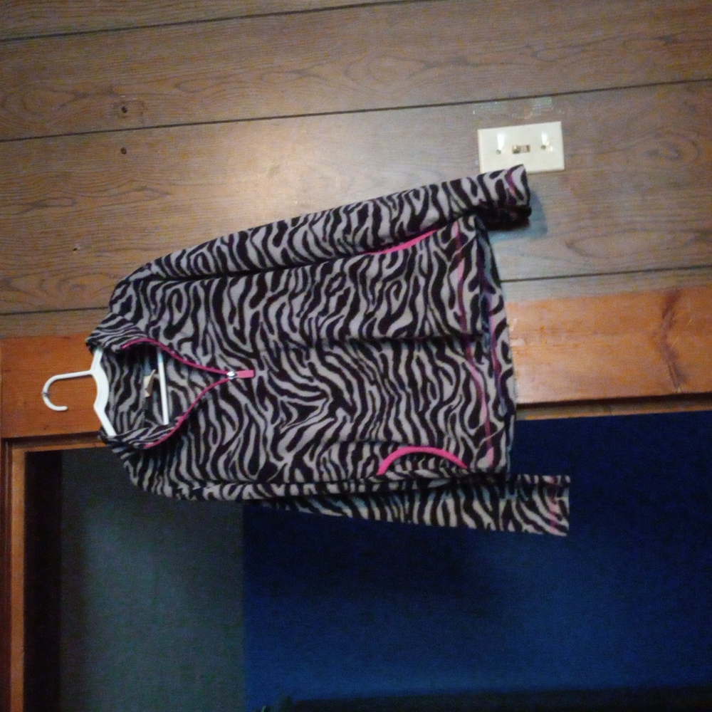 Pull over coat zebra strip girls faded glory  L 10-12